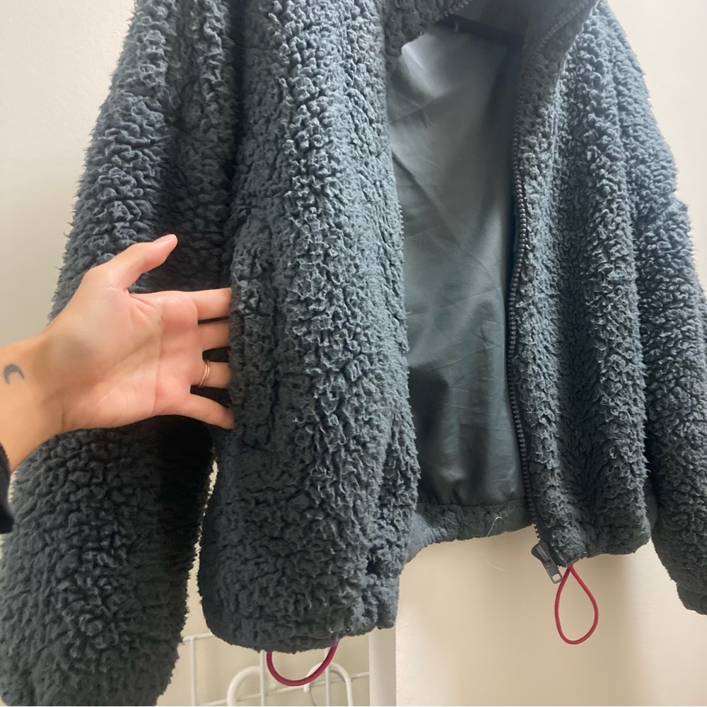Urban Outfitters Fleece Jacket - Picture 4 of 4